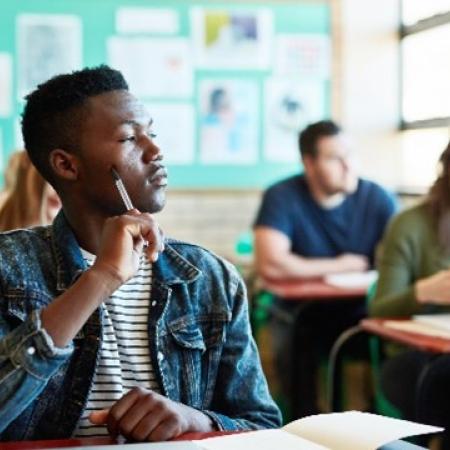 retrato de hombres y/o mujeres y/o adolescentes relacionado con la migraña – Estudios Clínicos de Pfizer